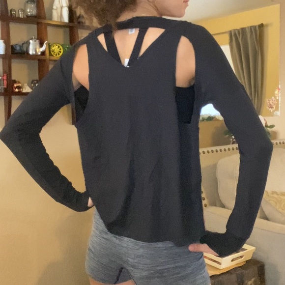 WORKOUT TOPS BUNDLE!!!! - Picture 3 of 8